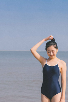 按摩棒塞着不准拿出来